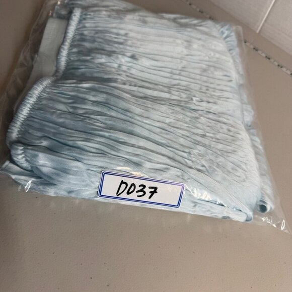 Vince Crushed Pleat Sky Light Blue Elastic Waist Comfy Shorts XL - Picture 13 of 13